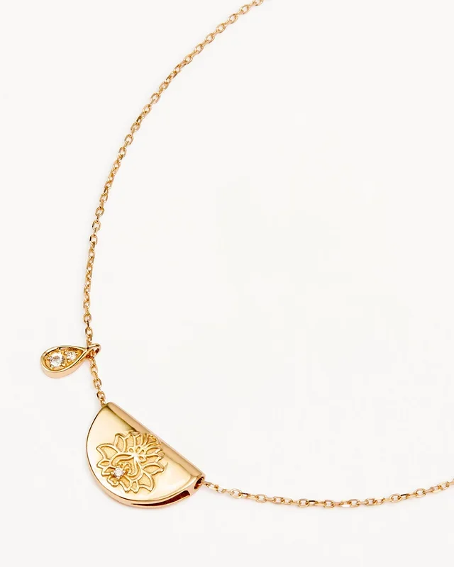 14k Solid Gold Lotus Birthstone Diamond Necklace – April – White Topaz