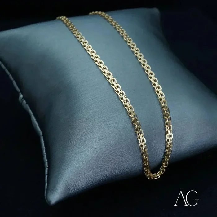 18k Anklet: Bold Modern Elegance