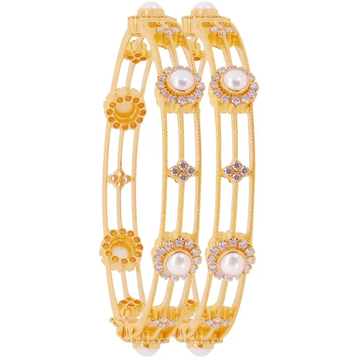3.98Ct VS/GH Diamond 2pcs Bangle With Pearl in 18K Gold