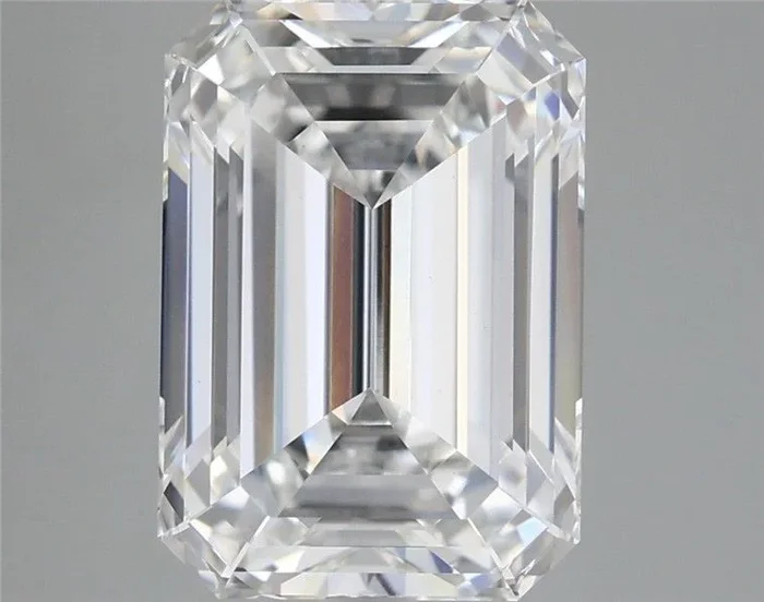 5.57 Carat Emerald Shaped, Ideal Cut, E Color, VVS2 Clarity, IGI Certified Lab Grown Diamond