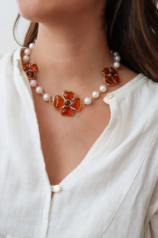 Amalfi Chocker