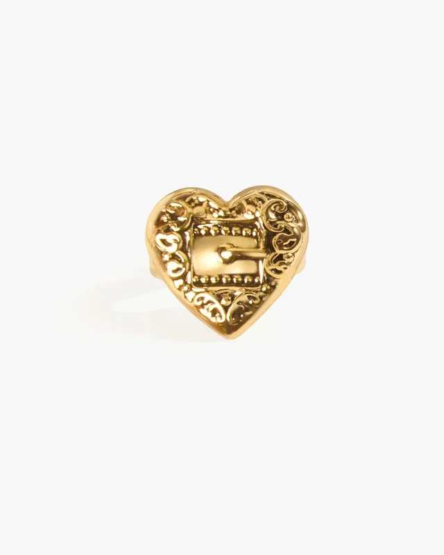 Anello a cuore con cintura