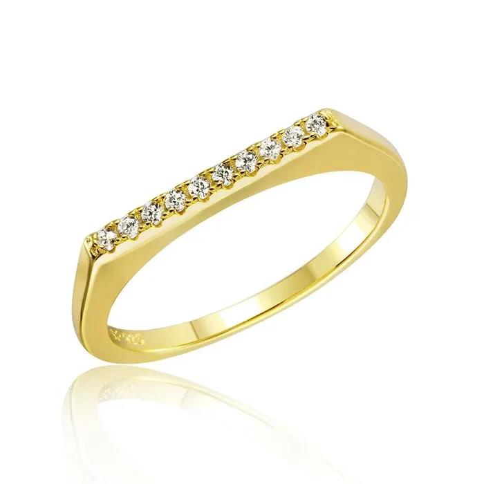 Anillo con circonita cúbica superior plana apilable chapado en oro de plata 925 – STR01047GP