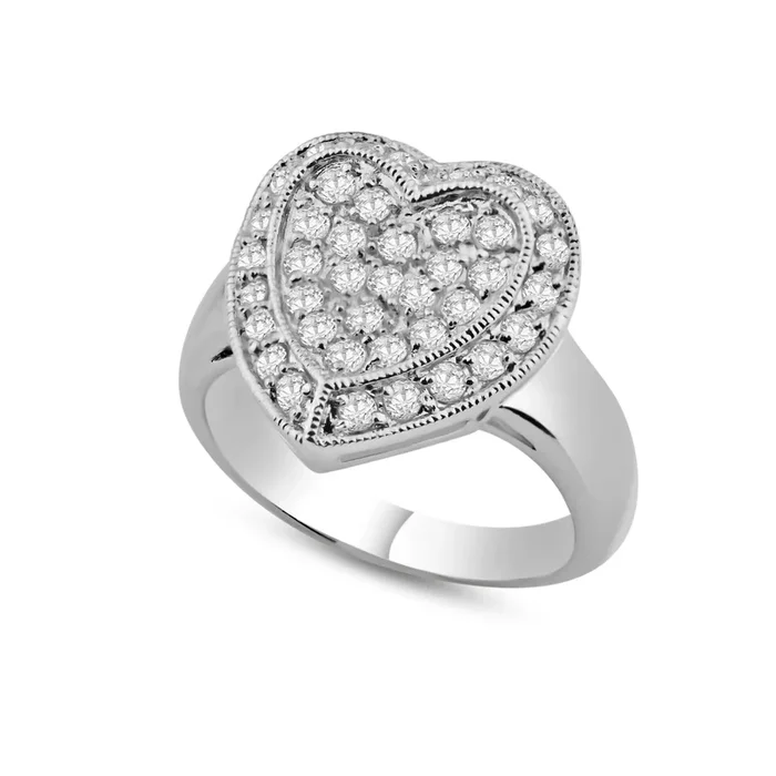 Anillo de corazón macizo de plata de ley 925 rodiada con circonitas cúbicas transparentes – BGR00025