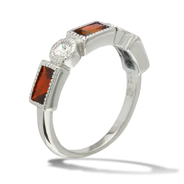 Anillo de plata de ley 925 rodiada con circonitas rojas rectangulares y redondas transparentes alternadas – BGR01111RED