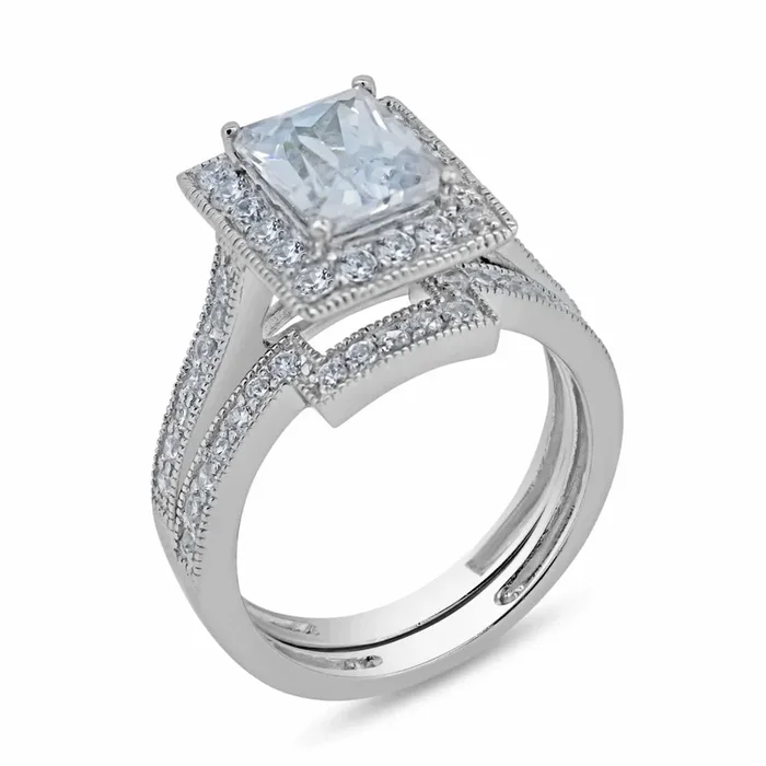 Anillo nupcial cuadrado de plata de ley 925 rodiada con circonitas cúbicas transparentes – BGR00198