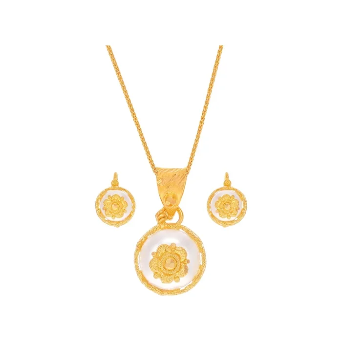 Captivating Pendant Set With Pearl in 22K Gold