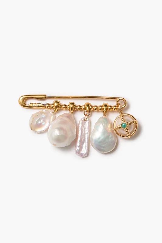 Charlotte Brooch White Pearl