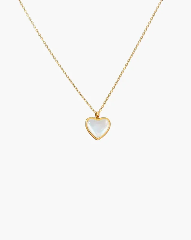 Collana a cuore in madreperla