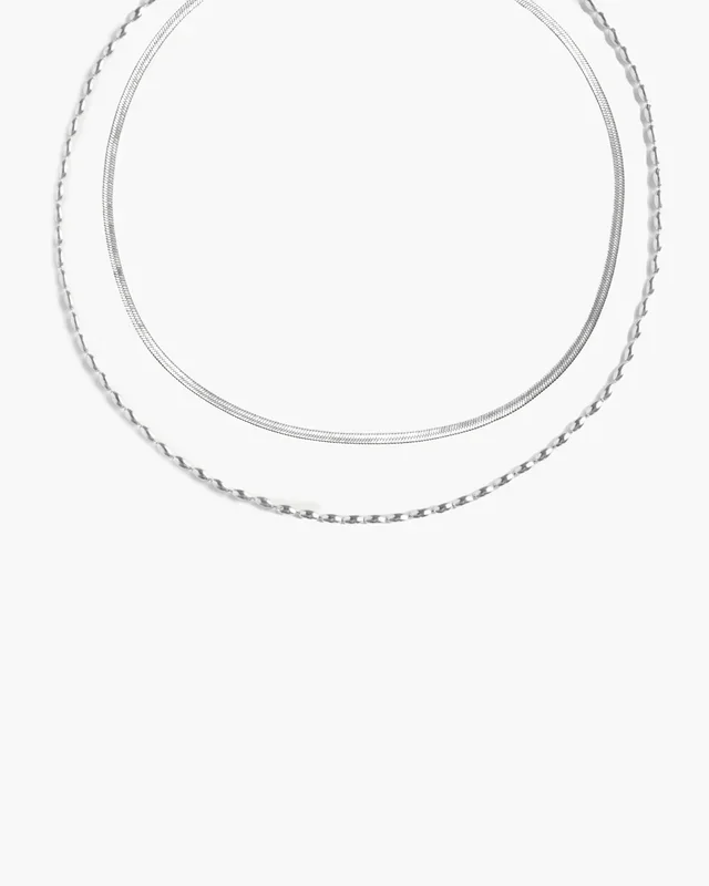 Conjunto de Collares de Cadena Plateada