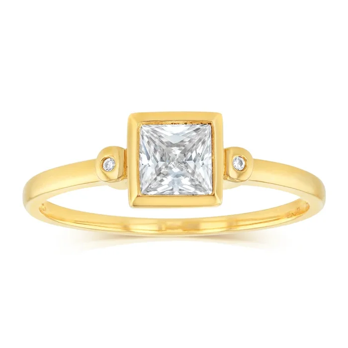 Cubic Zirconia in 9ct Yellow Gold