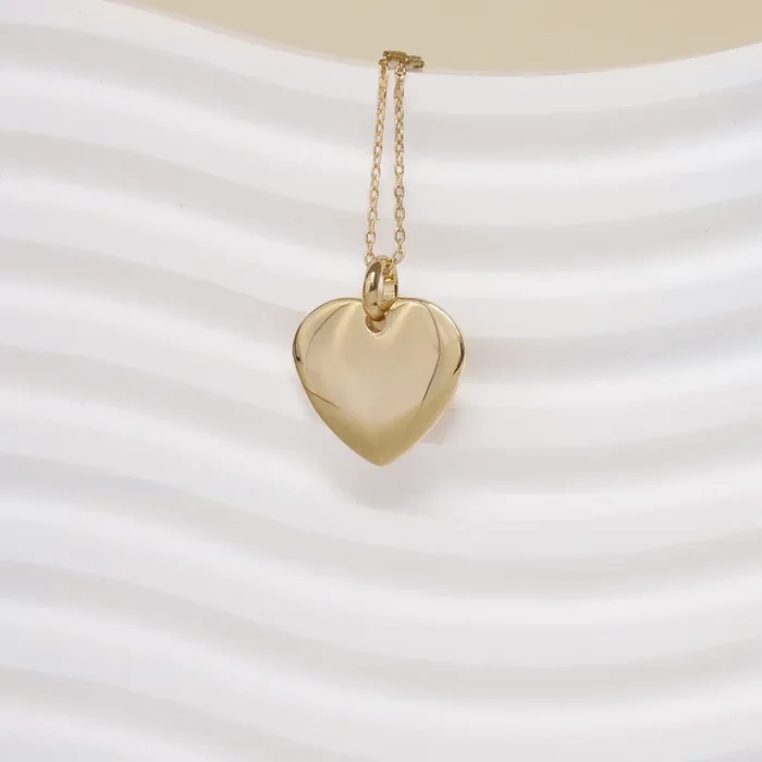 Curved heart pendant to engrave gold plated
