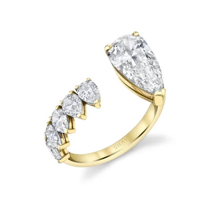 DIAMOND FLOATING PEAR RING