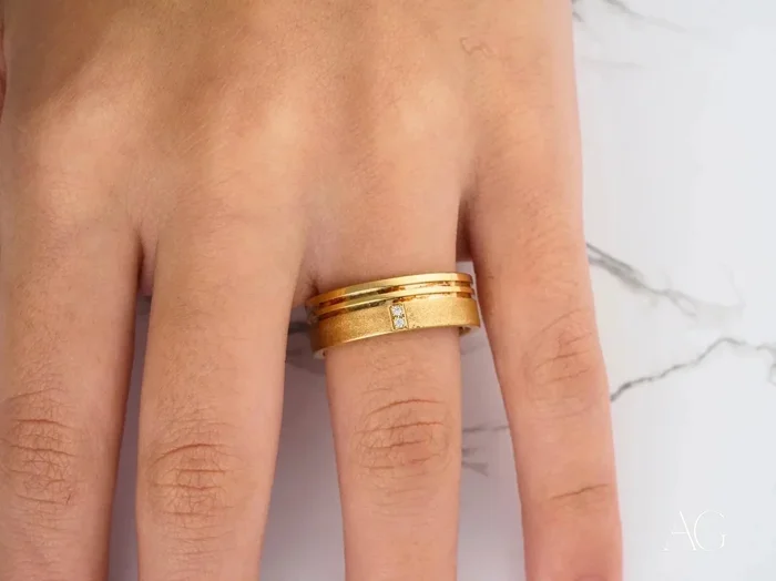 Golden Meridian Wedding Band with Diamond Accent