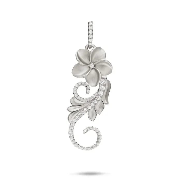 Hawaiian Heirloom Plumeria Pendant in White Gold with Diamonds – 30mm
