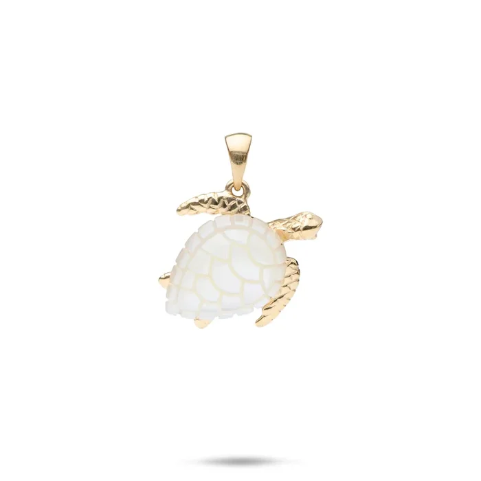 Honu Mother of Pearl Pendant in Gold – 15mm