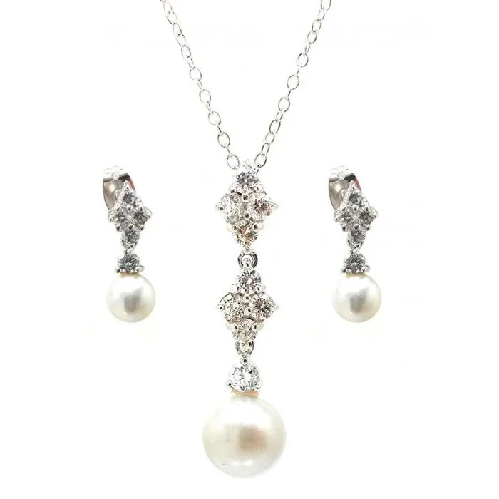 Juego de aretes colgantes y collar colgante con circonita transparente y perlas adornadas chapadas en rodio de plata 925 – BGS00320