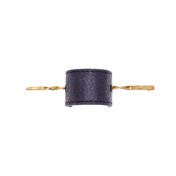 Leather Pony Cover in Black – Bronze Stick
