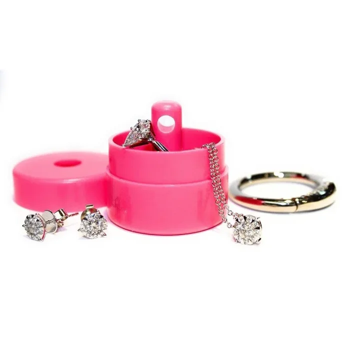 Lion Latch Jewelry Tote