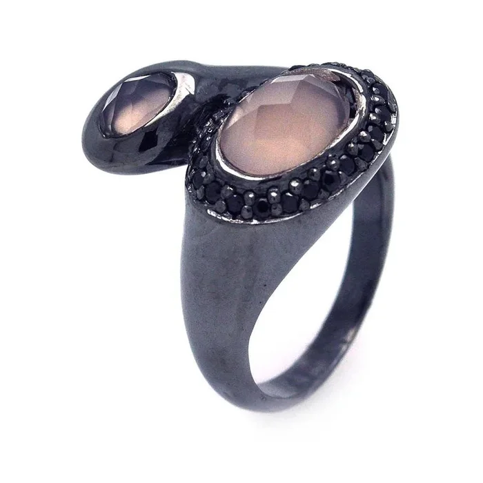 Liquidación – Anillo de plata 925 rodiada y rodiada negra con centro rosa y circonitas negras – STR00672