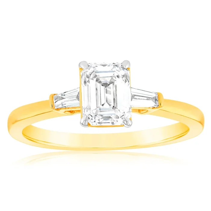 Luminesce Lab Grown 18ct Yellow Gold 1.1 Carat Emerald Diamond Ring