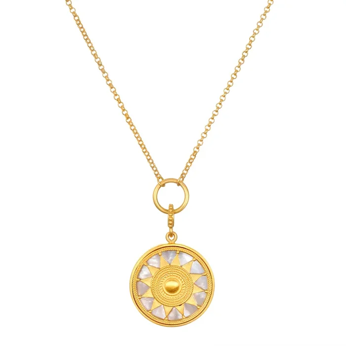 Mandala Pendant Necklace in Mother of Pearl