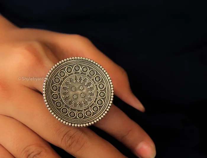 Mizoya Daana Art Cocktail Ring