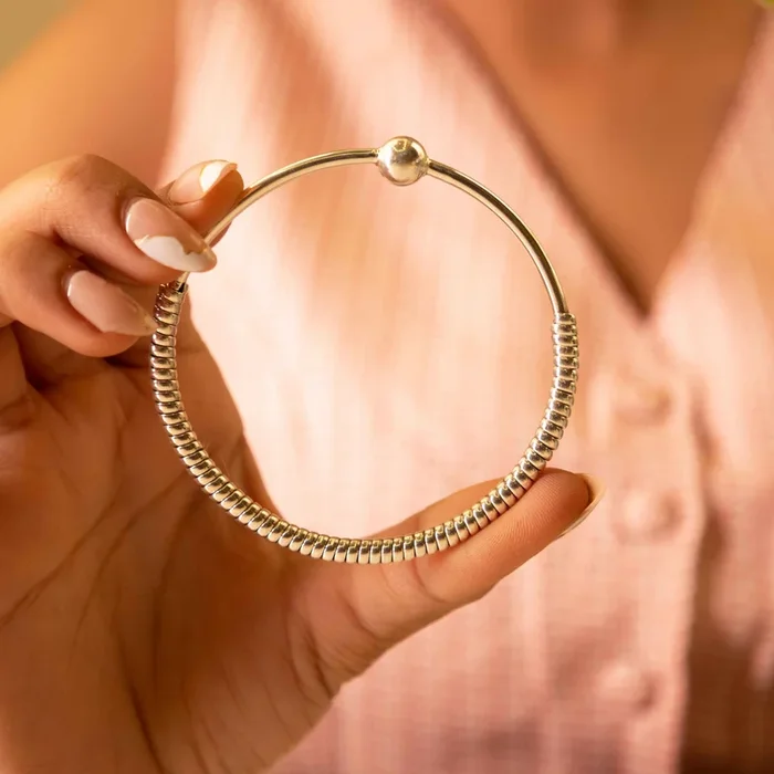 Moh Intricate Ball Everyday Bangle