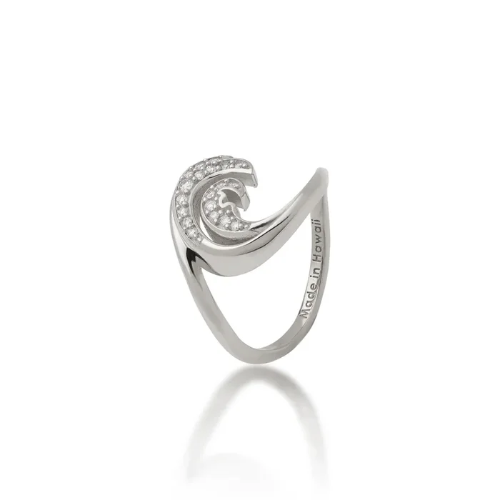 Nalu Ring in White Gold with Diamonds – 15mm