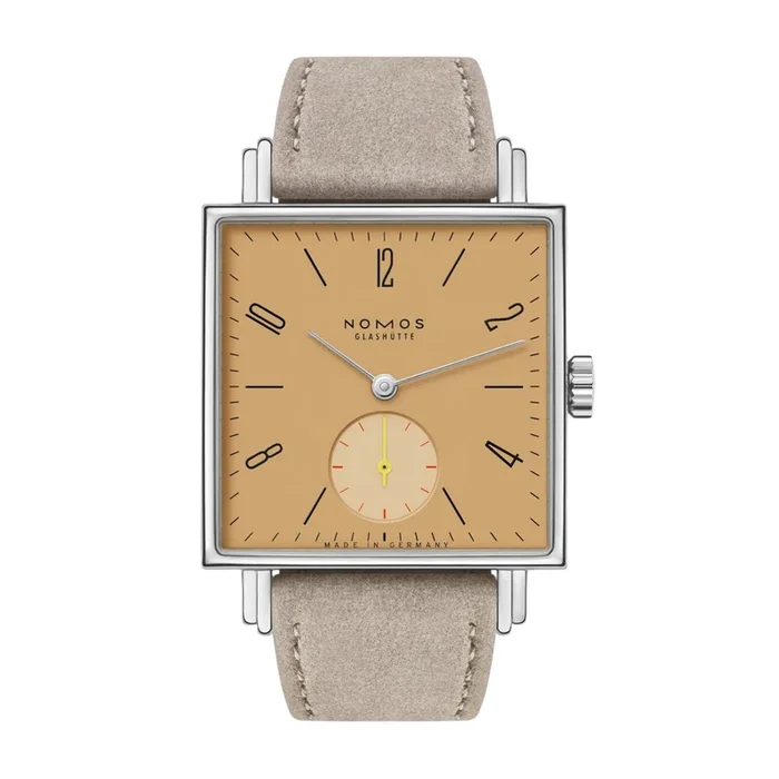 Nomos Tetra Ochra mechanical watch with sapphire crystal case back, yellow dial, and beige velvet leather strap, 29.5 mm – Lepag