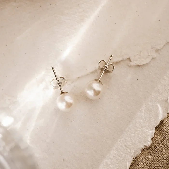 Pearl Stud Earrings – Lea