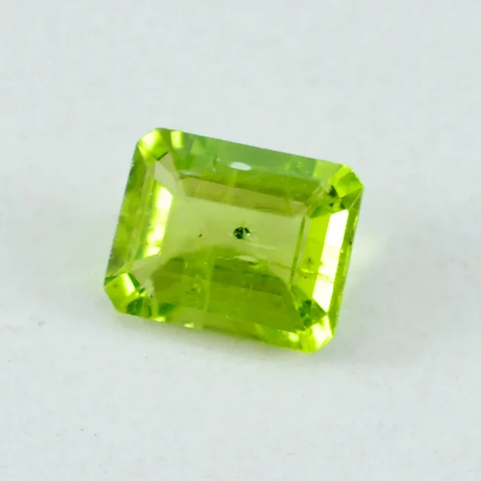 Peridot 1PC Tiny 4×6 MM Emerald Faceted Green Splendid Semi Precious Gems