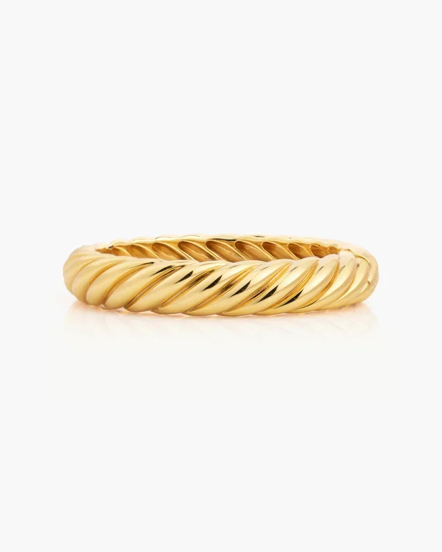 Pulsera trenzada gruesa dorada