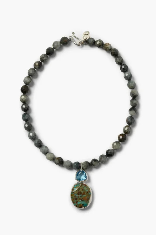 Sabrina Necklace Cat’s Eye