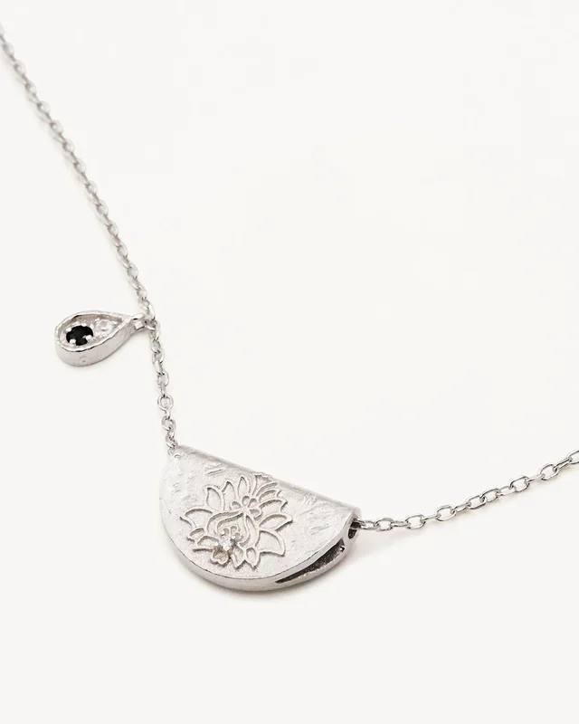 Sterling Silver Lotus Birthstone Necklace – September – Sapphire