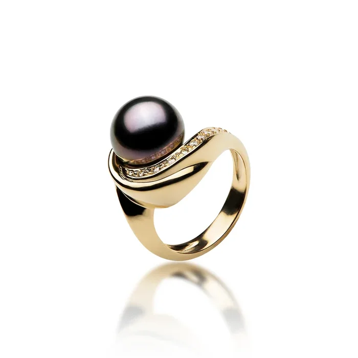 Tahitian Black Pearl Ring in Gold with Diamonds – 10-11mm