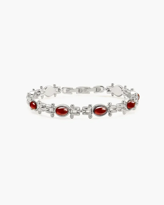 Tess’s Treasure Carnelian Bracelet in Silver