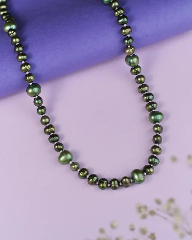 The Forest Essential Pearl Necklace