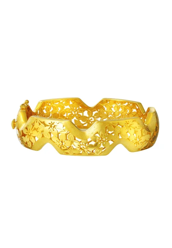 TOMEI Sri Puteri Heritage Floral Bangle, Yellow Gold 916