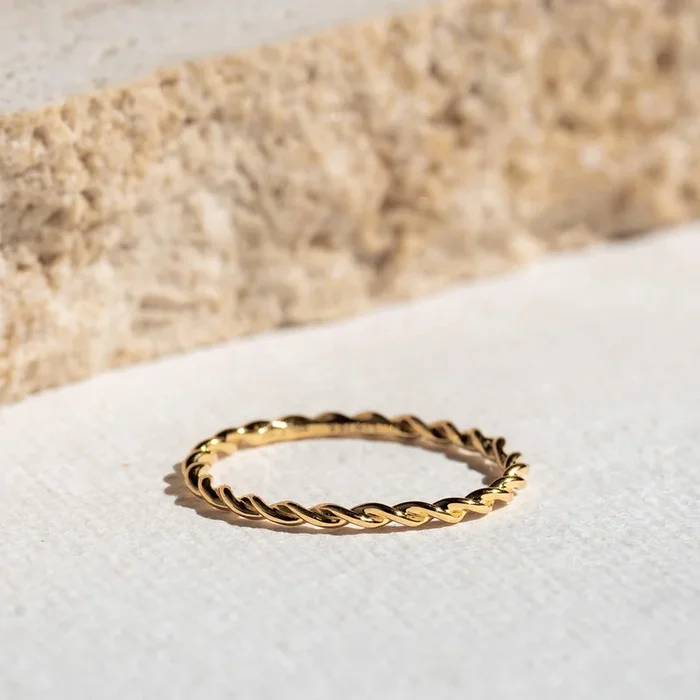 Twist Ring – Dagmar